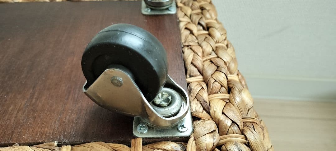 キャスター付サイドテーブル