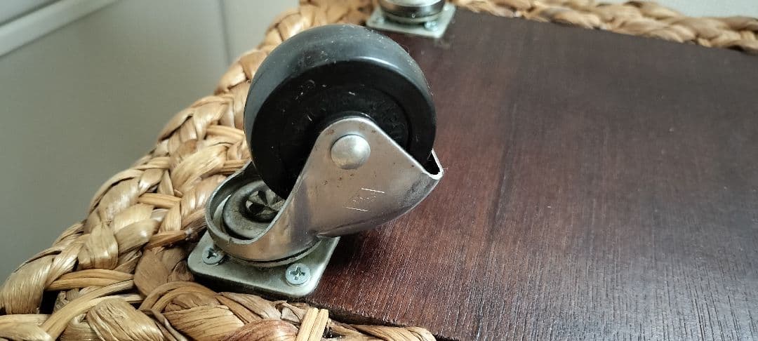 キャスター付サイドテーブル