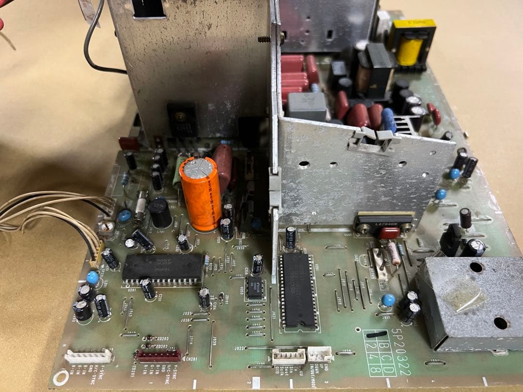 ナナオ　CRT基板05B20196E1ジャンク