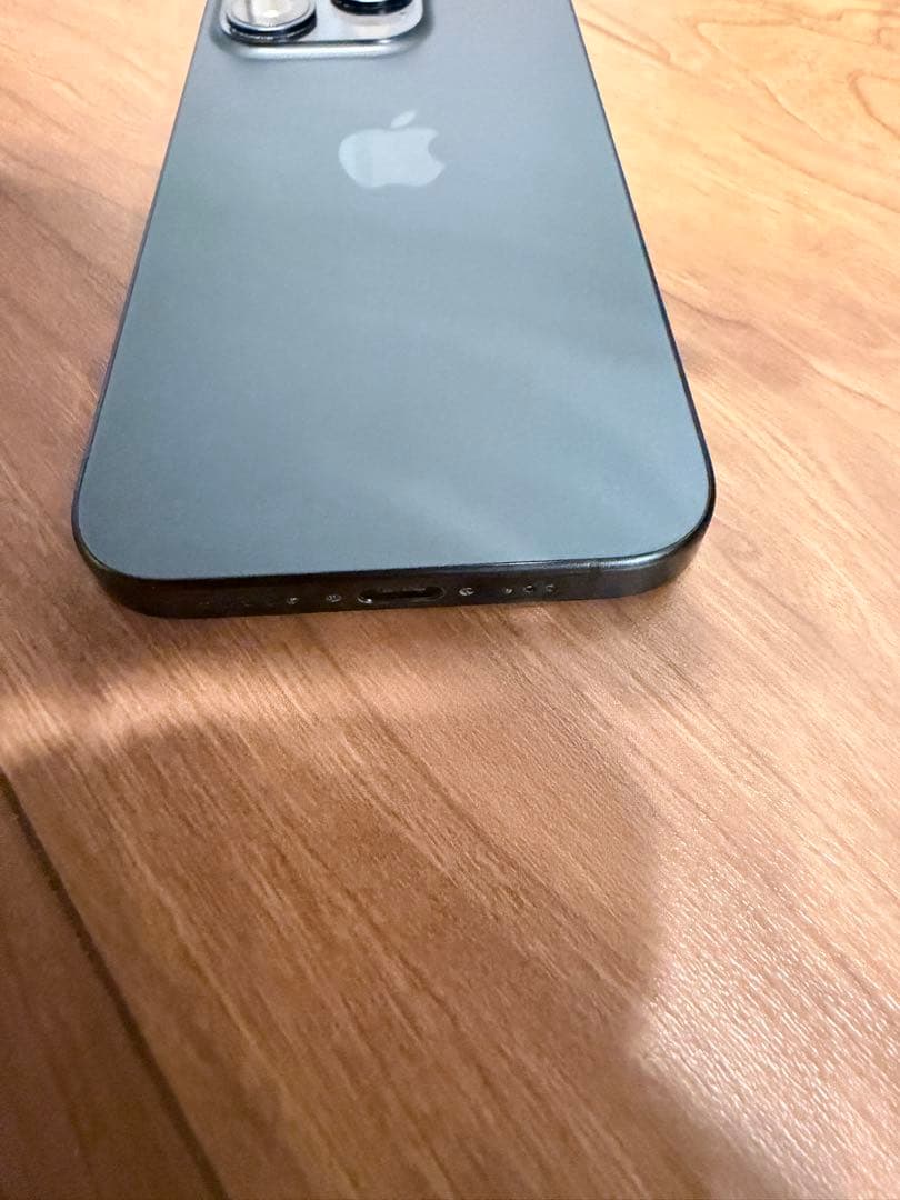 Apple iPhone 15 Pro 本体256GB