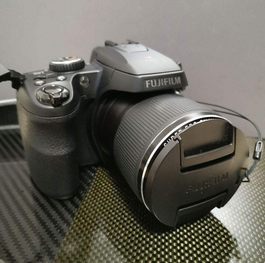 富士フィルム FinePix SL1000 デジタルカメラ 8GB ケース付