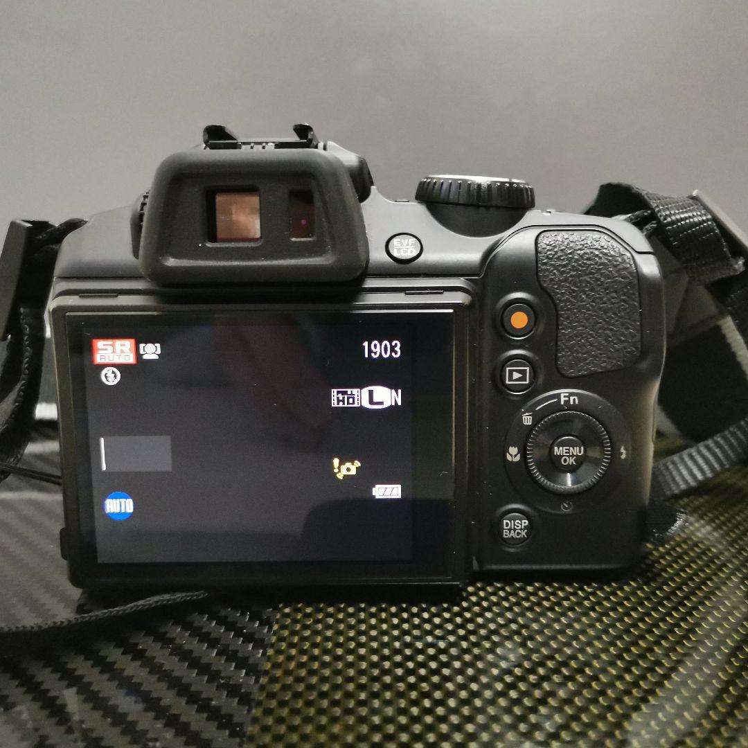 富士フィルム FinePix SL1000 デジタルカメラ 8GB ケース付