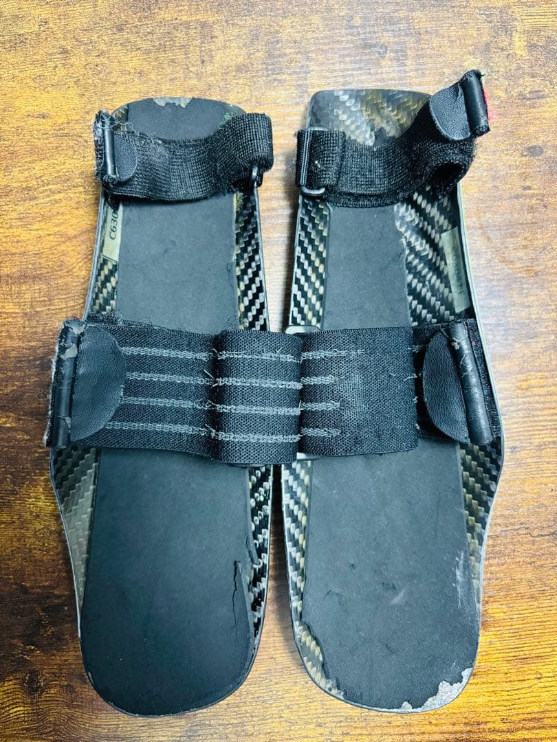 LEKIカーボンアームガード FORE ARM PROTECTOR 2.0