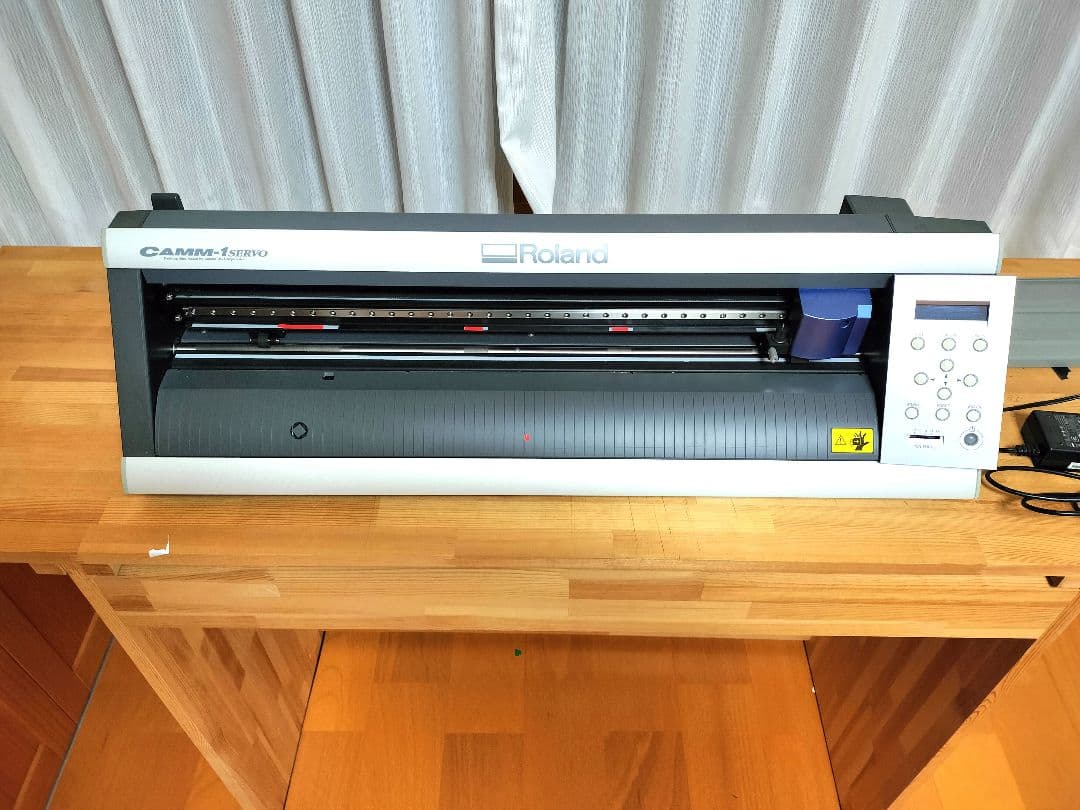 Roland CAMM-1 SERVO GX-24 カッティングプロッタ　マシン
