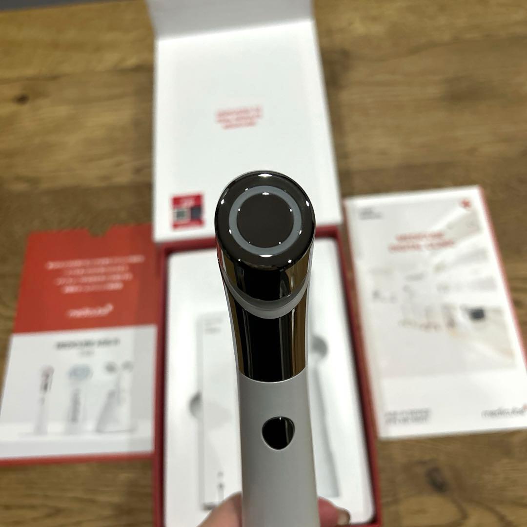 MEDICUBE AGE-R ダーマエアショット 美顔器