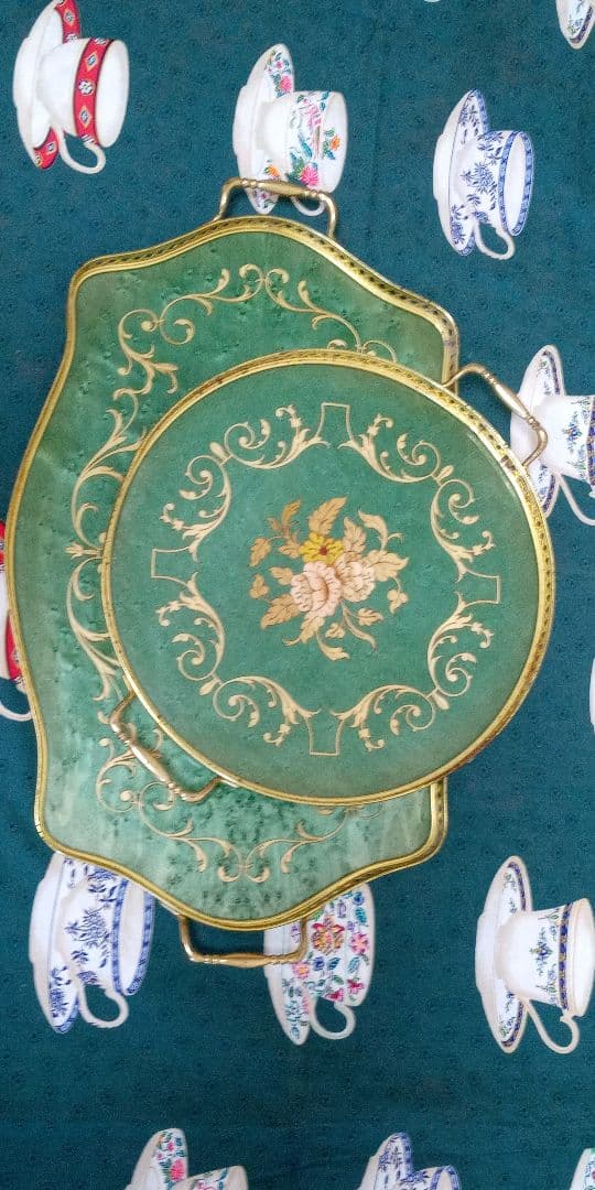 2点セット・イタリア製・象嵌トレー・グリーン花柄・アンティーク