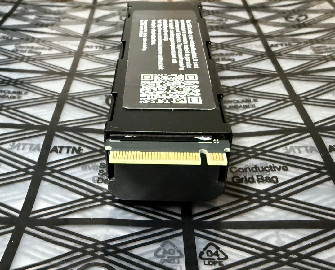 Corsair MP600 PRO XT 4TB Gen4 使用時間2803h