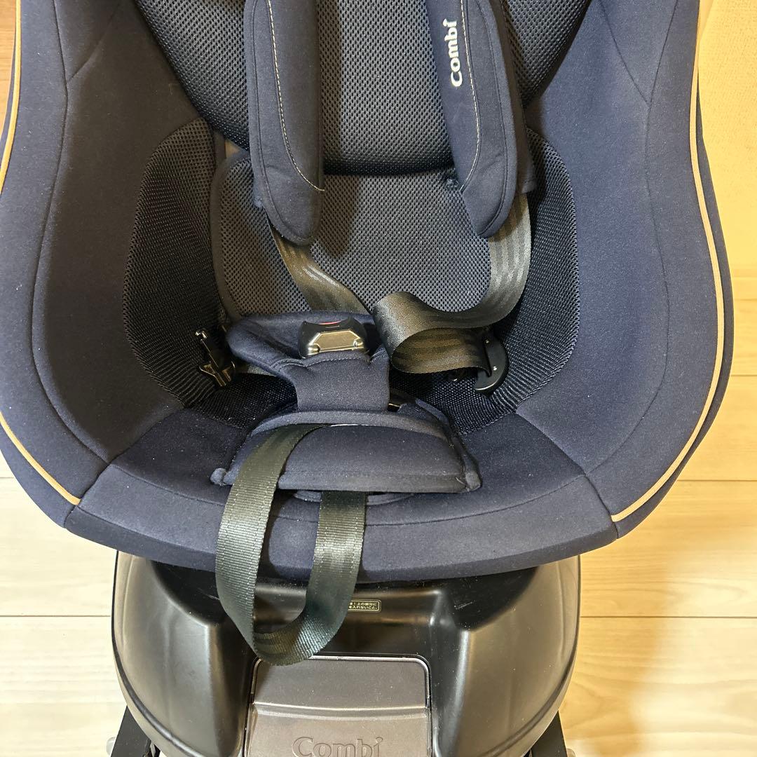 【美品】コンビ　クルムーヴスマート LITE ISOFIX エッグショック