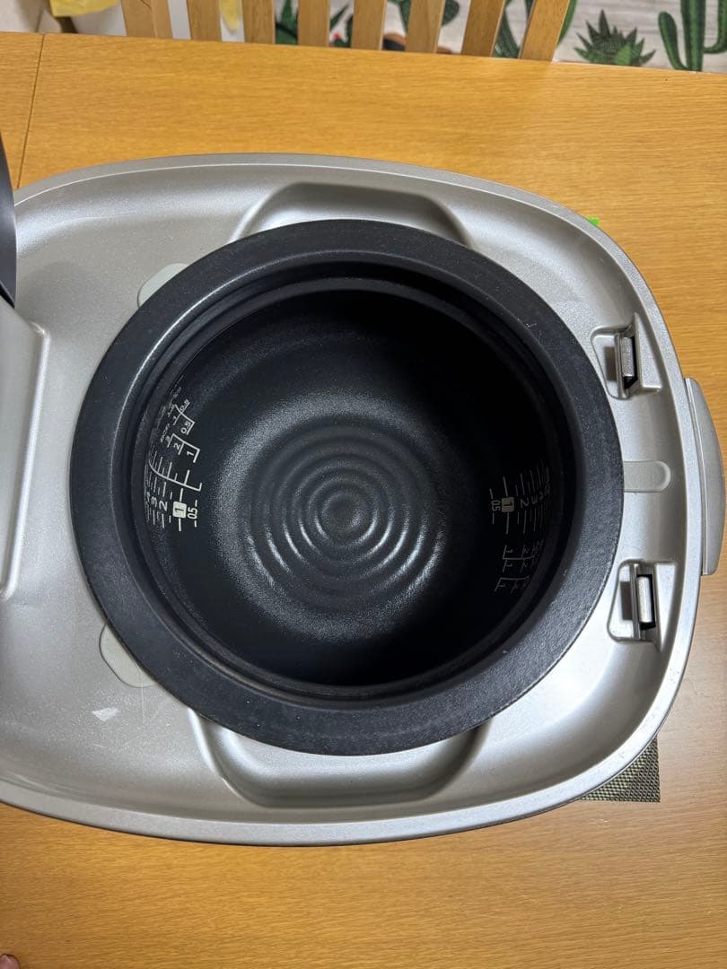 タイガー 100周年最上位炊飯器 JPL-S100 2022年製 本土鍋付き