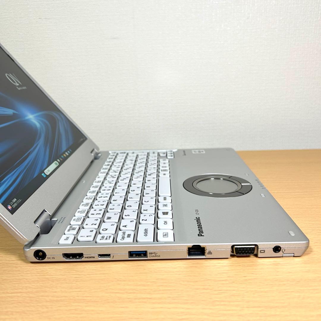 美品 Panasonic Let's note CF-QV9 16GB LTE