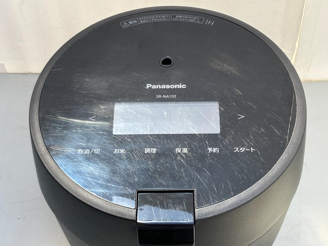 パナソニック　圧力IHジャー炊飯器　5合炊き SR-NA102　2022年製