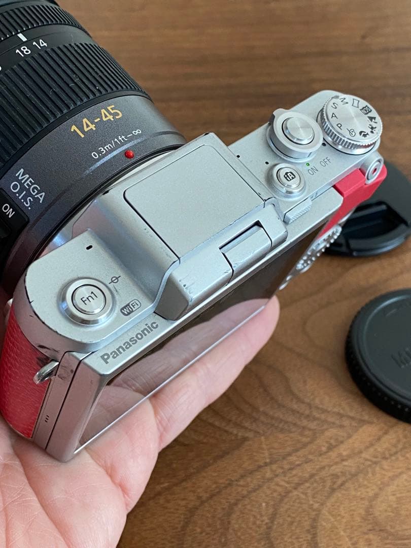 Panasonic LUMIX GF7ミラーレスカメラ 14-42mm 動作品