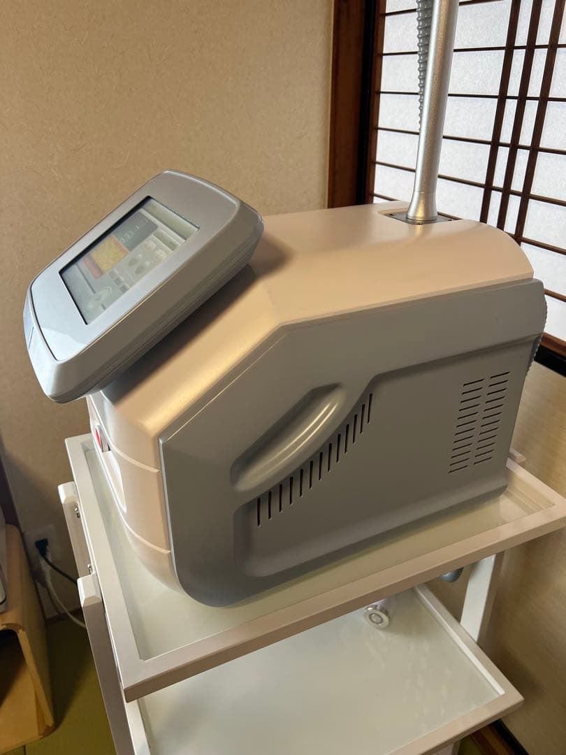 【ももこ】業務用機器　トルネードシェイプ　吸引ローラー　キャビテーション