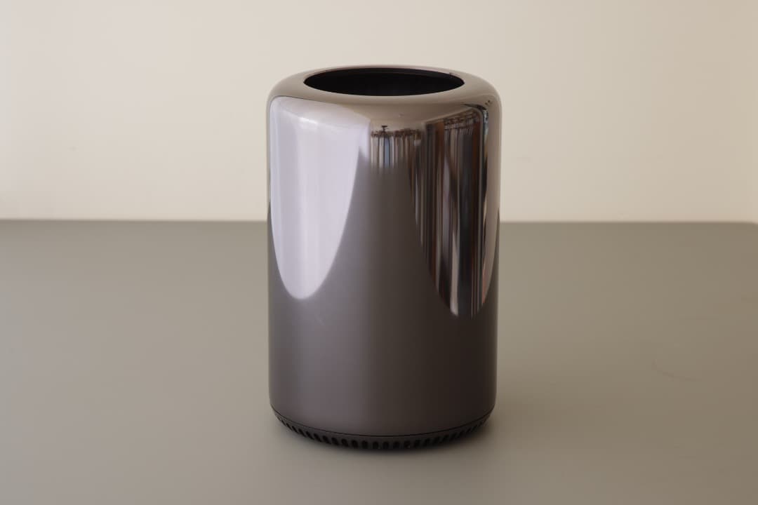 MacPro 2013 3.5GHz 6コア 32GB 1TB SSD