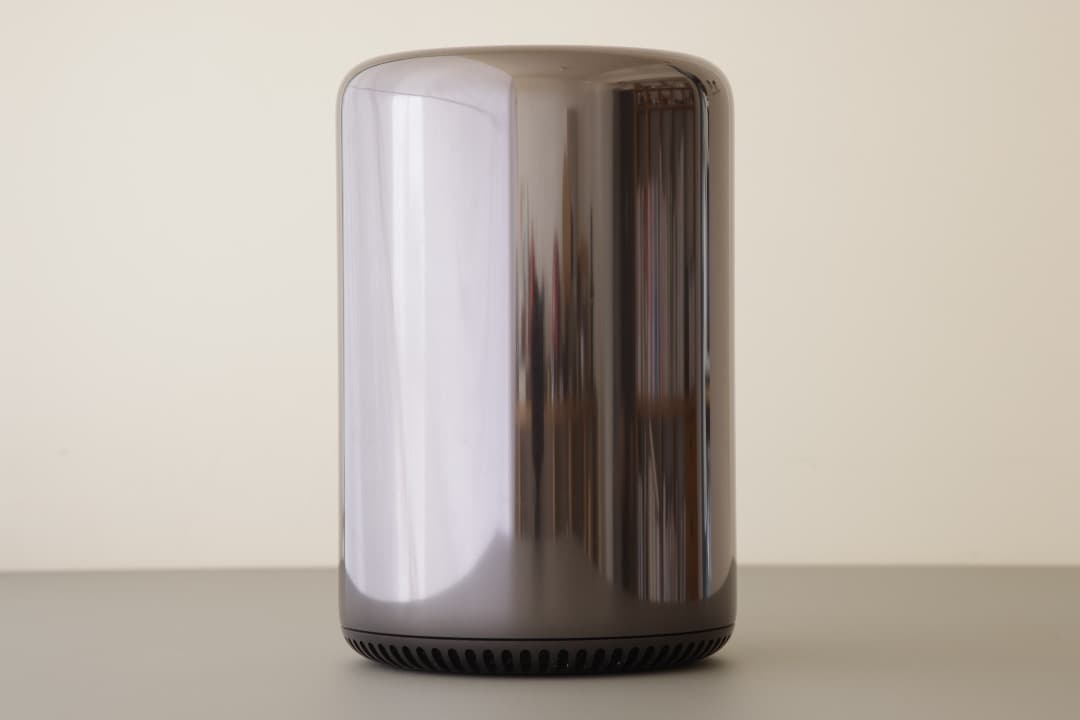 MacPro 2013 3.5GHz 6コア 32GB 1TB SSD