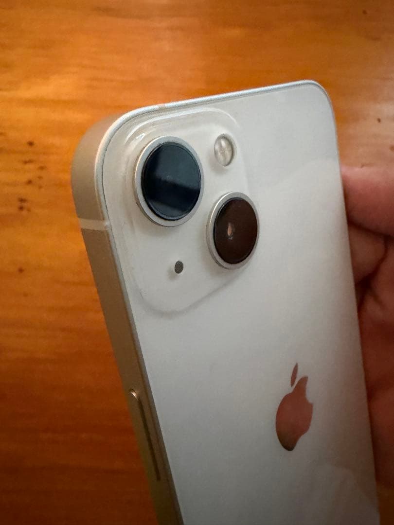 Apple iPhone 13 ホワイト 本体　美品　バッテリー89%