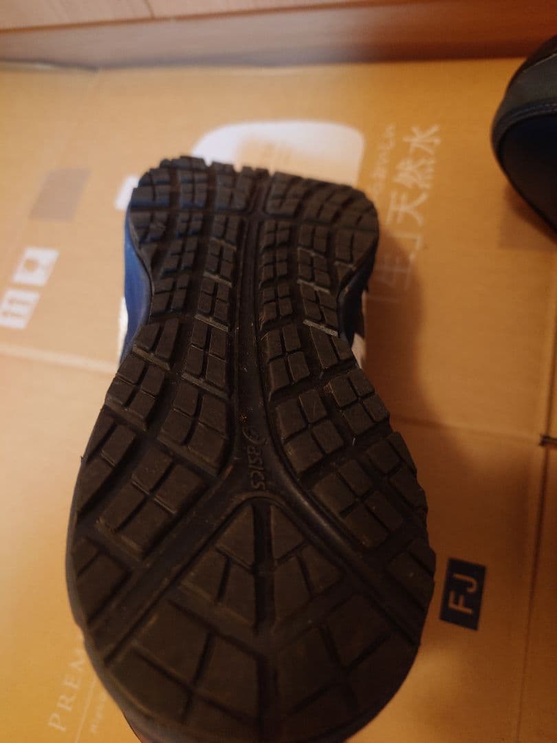 ASICS CP302 インシグニアブルー ハイカット安全靴 26.0cm