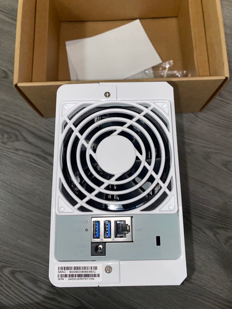 synology nas DS223j + 2TB HDD × 2