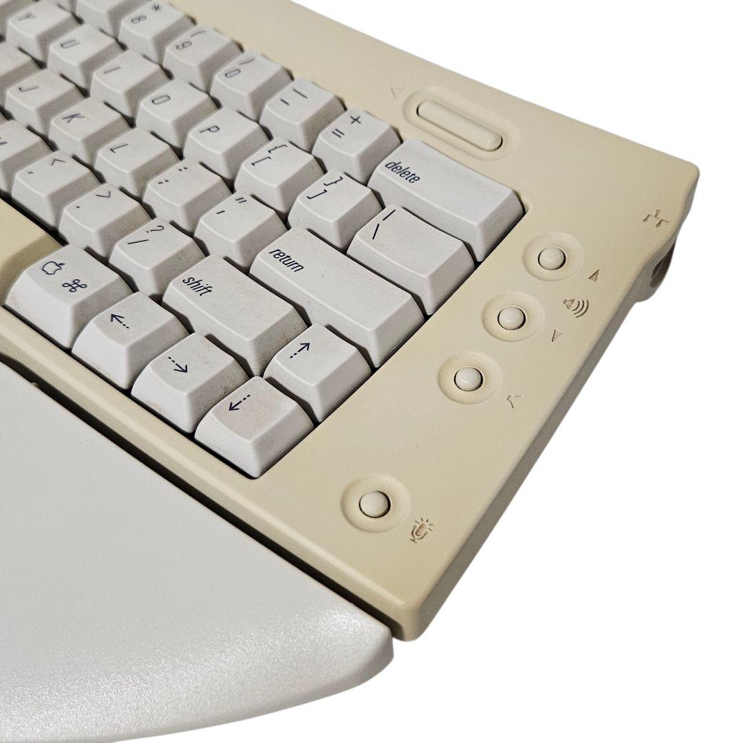 Apple Adjustable Keyboard USAバージョン