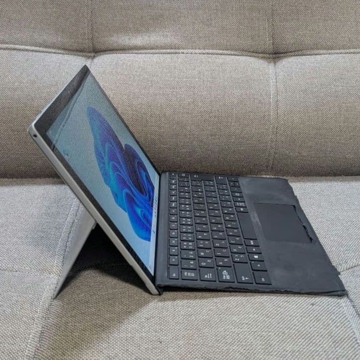 Surface Pro 7 i5 8GB 256GBタイプカバー付き ⅲ