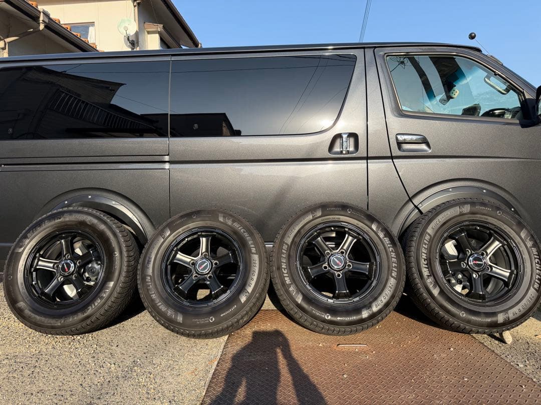 B-mudK 18インチホイール　ランクル200で使用