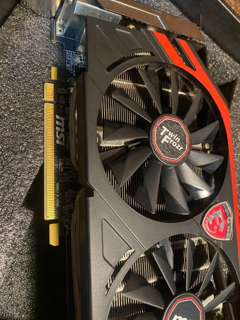MSIグラフィックボード　AMD RADEON R9 270X