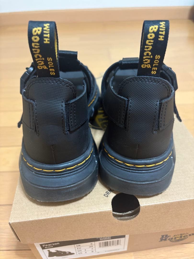 Dr. Martens AirWair サンダル ブラック