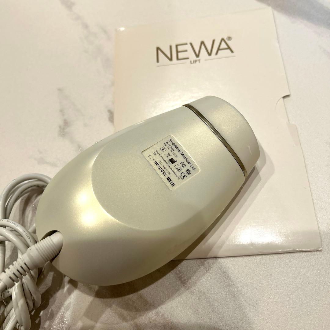 NEWAリフト　美顔器