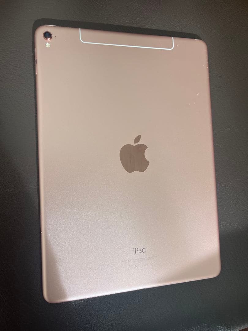 iPad Pro 9.7インチ Wi-Fiモデル 32GBローズゴールドケース付