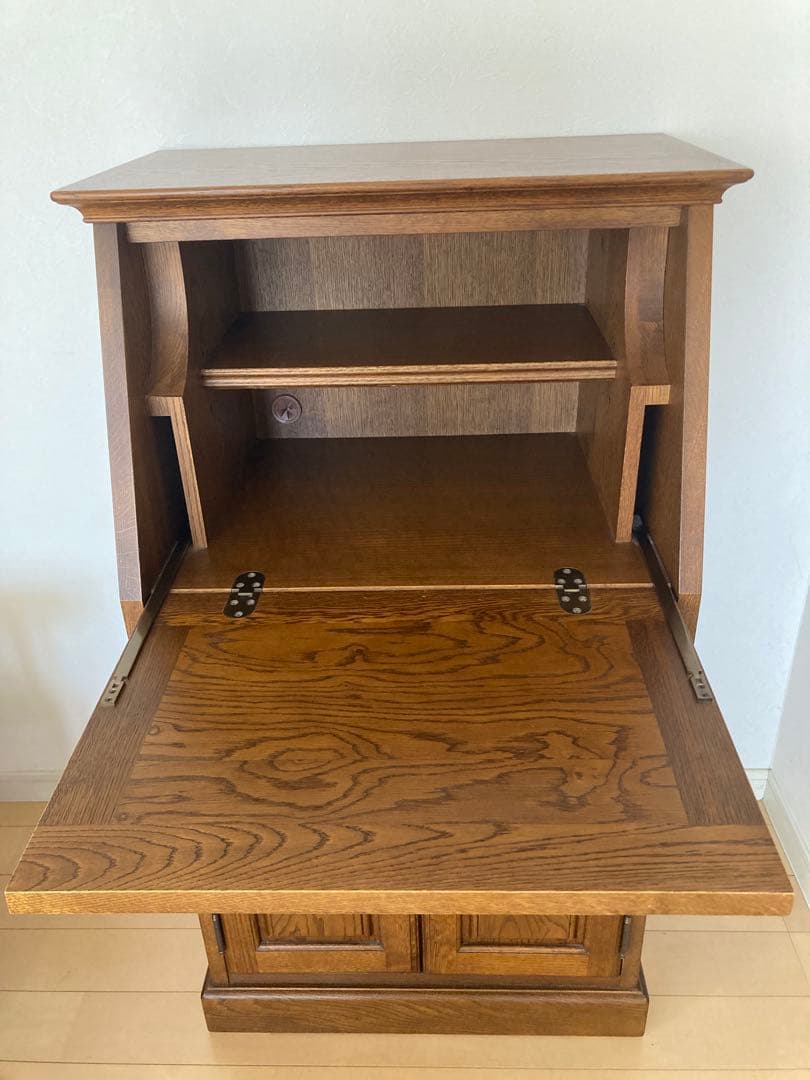 ココナッツ【葉山ガーデン】ライティングビューロー　特別仕様