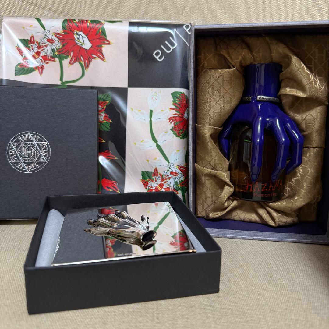 hazama 惹きずり込まれる運命の香水・アイシャドウ スカーフ 3点セット