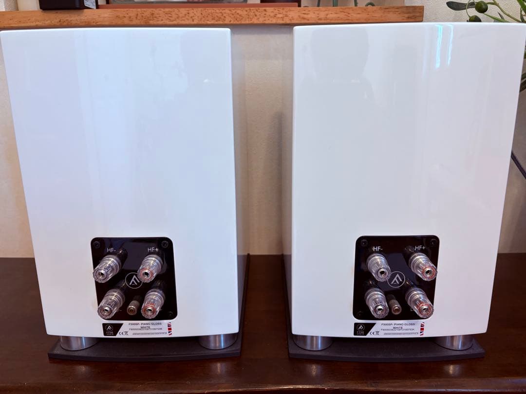 スピーカー・ウーファー Fyne Audio F500SP