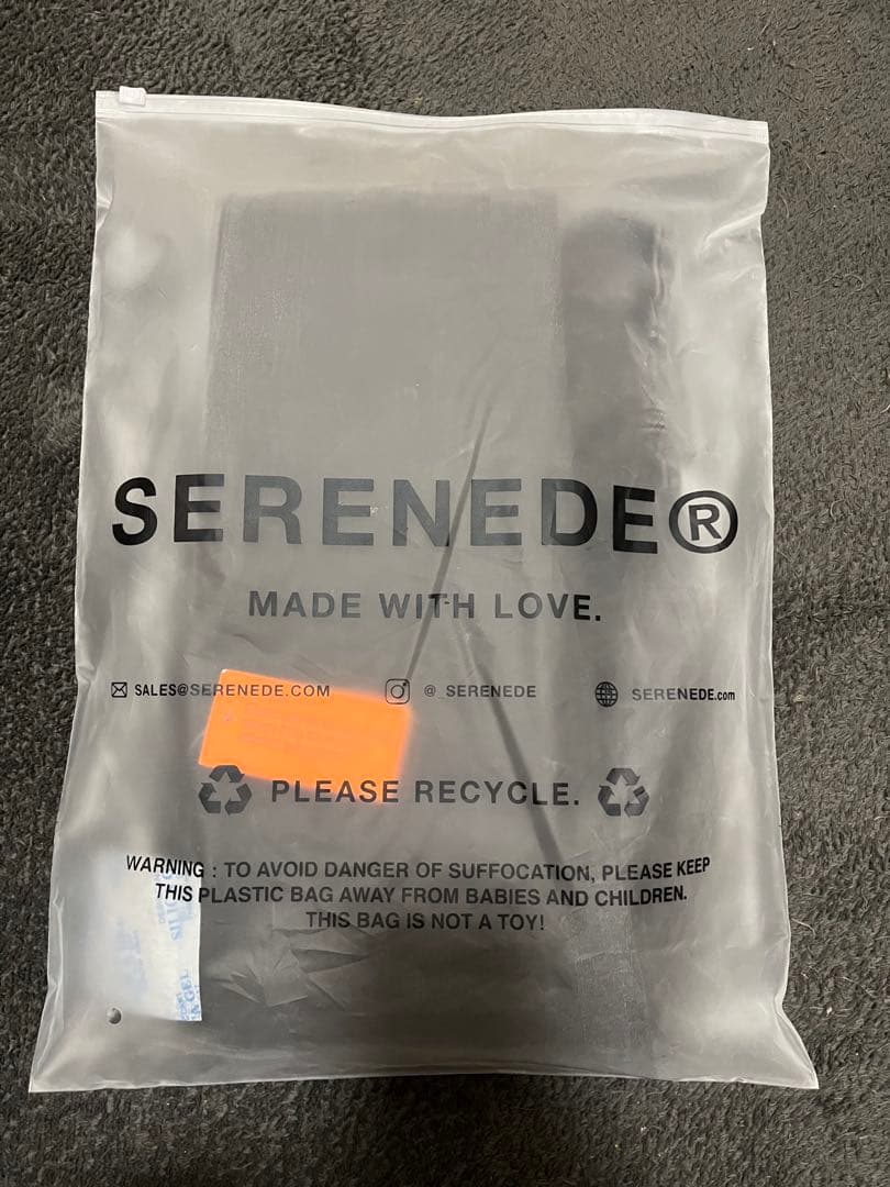 serenede スリムフィットデニム　28