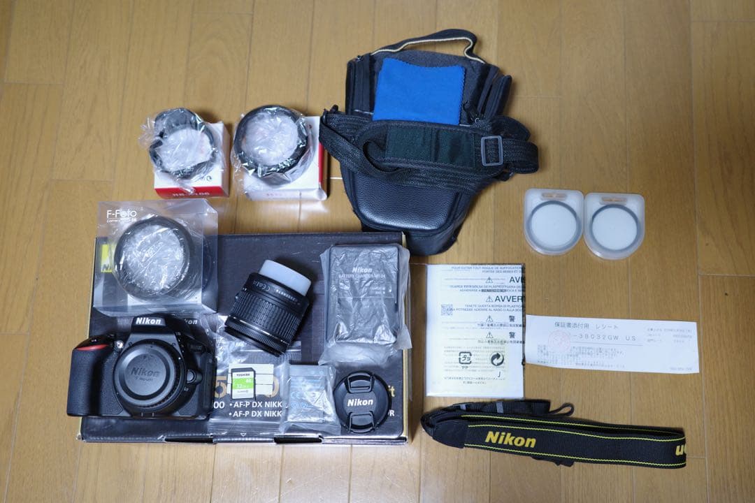 Nikon D5600 デジタル一眼レフカメラ【美品】