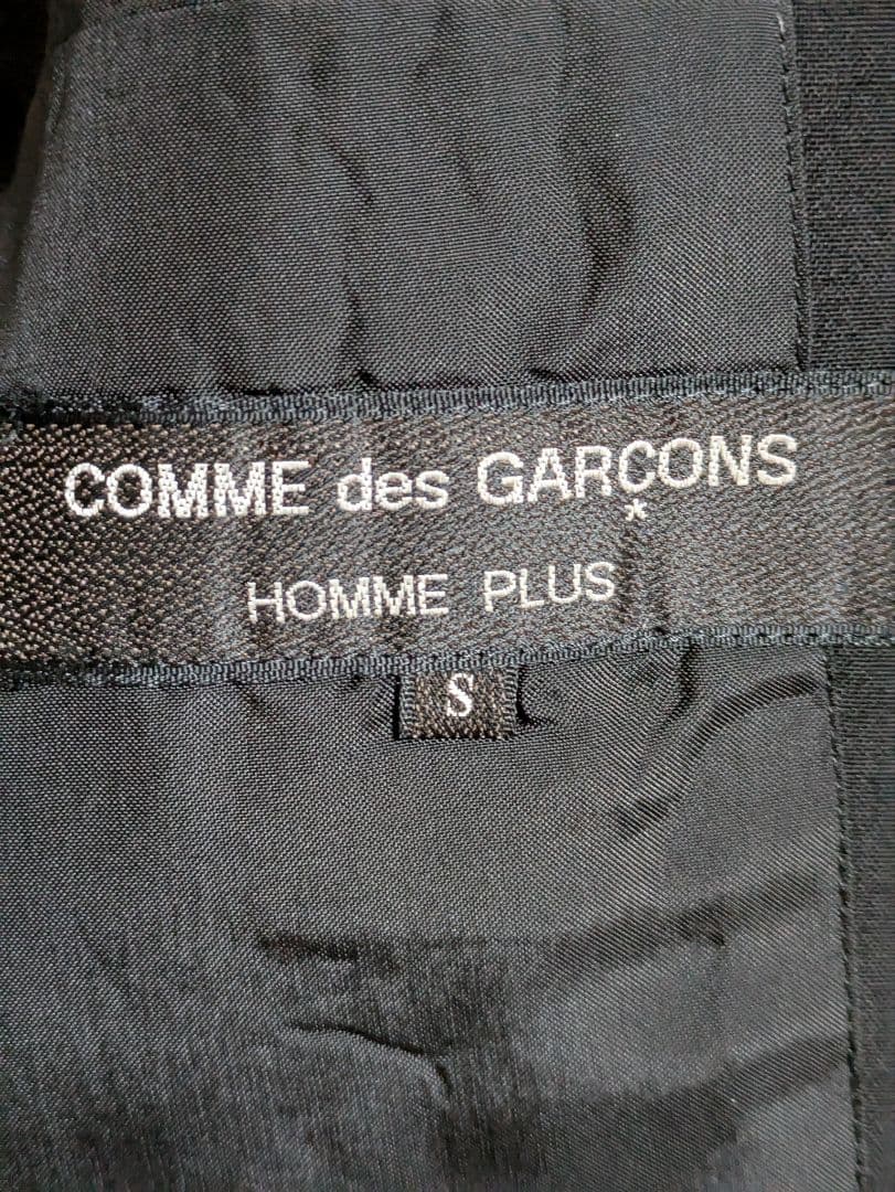 COMME des GARÇONS HOMME PLUS 4つ釦ブラックスーツ