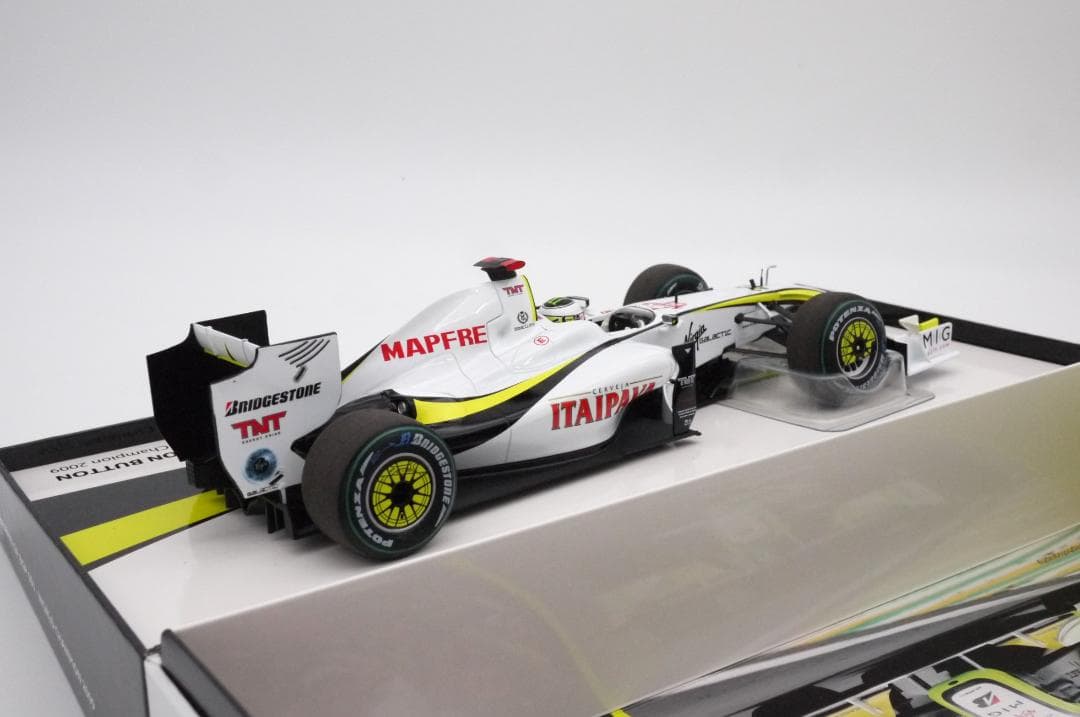 Shuar1/18 ブラウンGP BGP001 チャンピオン J.バトン