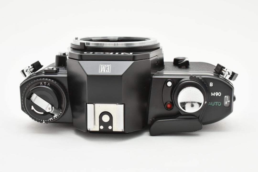 超美品 NIKON ニコン EM フィルムカメラ　モルト新品交換済 M662