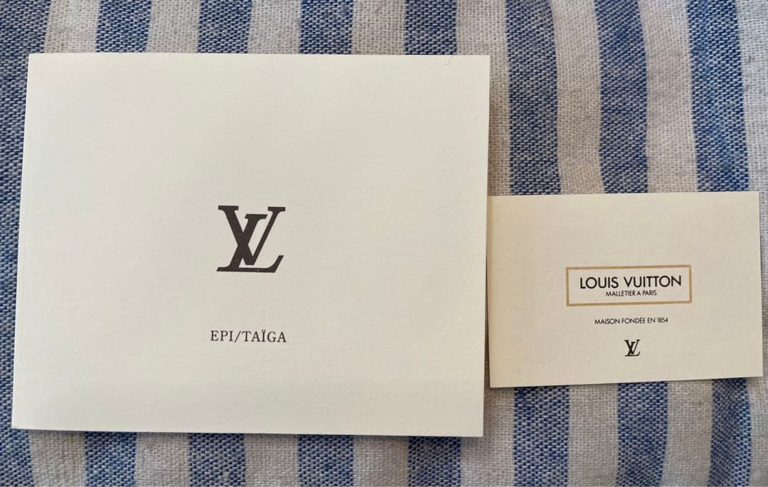 新品未使用箱付き　ルイ ヴィトン キーケース タイガ黒　ミュルティクレ6 正規品