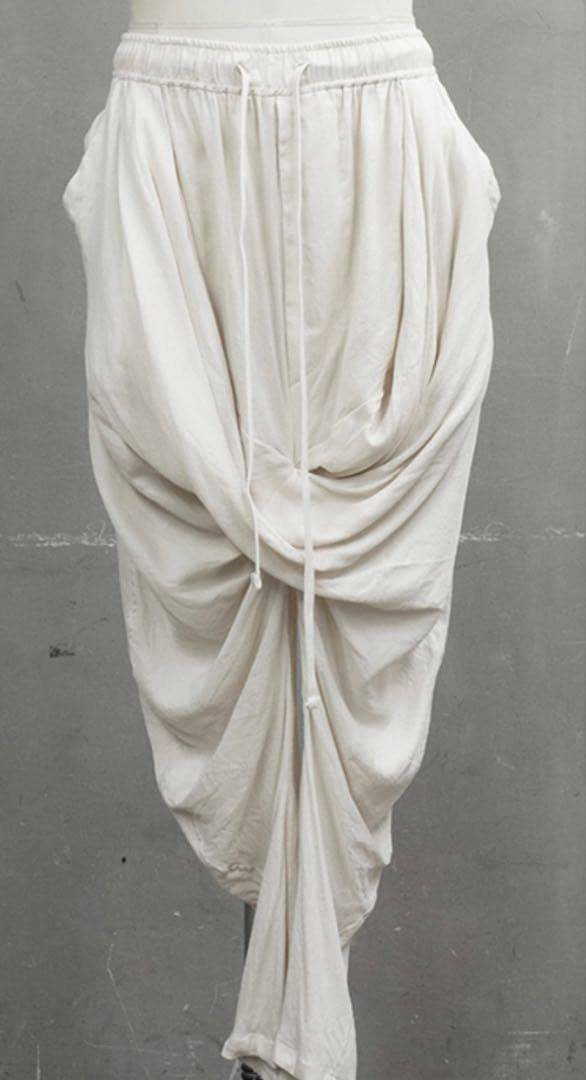 ユリウス　シャーリングドレープサルエルパンツ　オフホワイト　希少サイズ最小