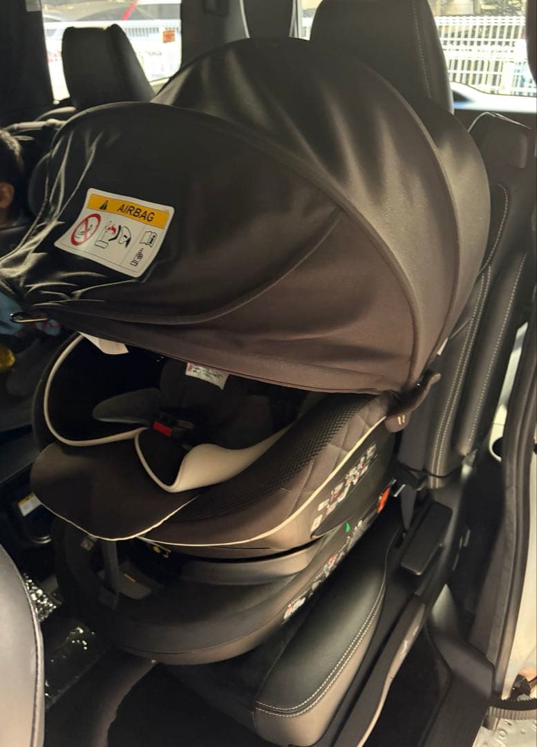 AILEBEBE KURUTTO6i ISOFIX 日よけ付き