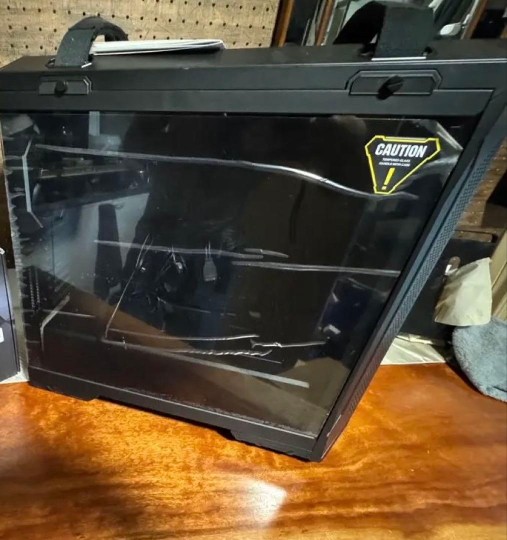 ASUS GT501 パソコンケース ※ARGBファン7枚無し