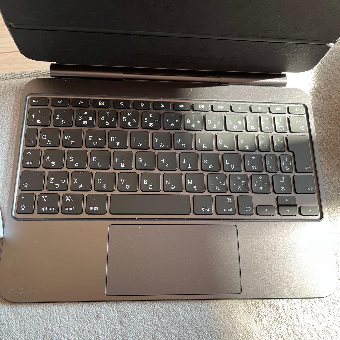 Apple MWR23J/A キーボード　カバー　iPad