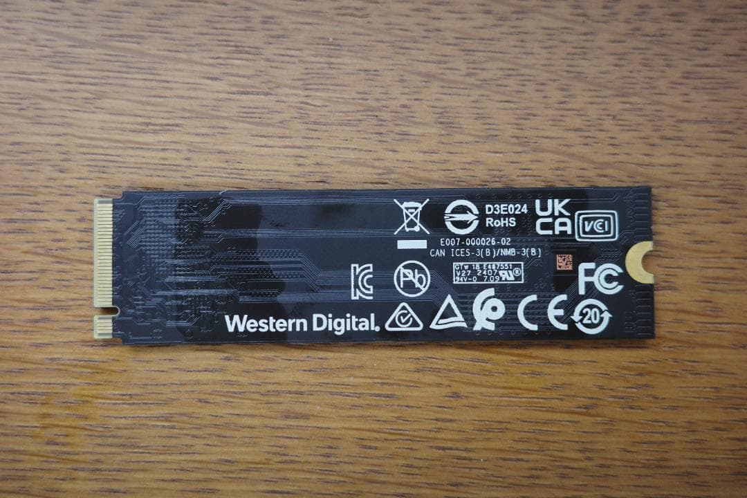 WD Blue SN580 1TB NVMe SSD (使用時間793時間)