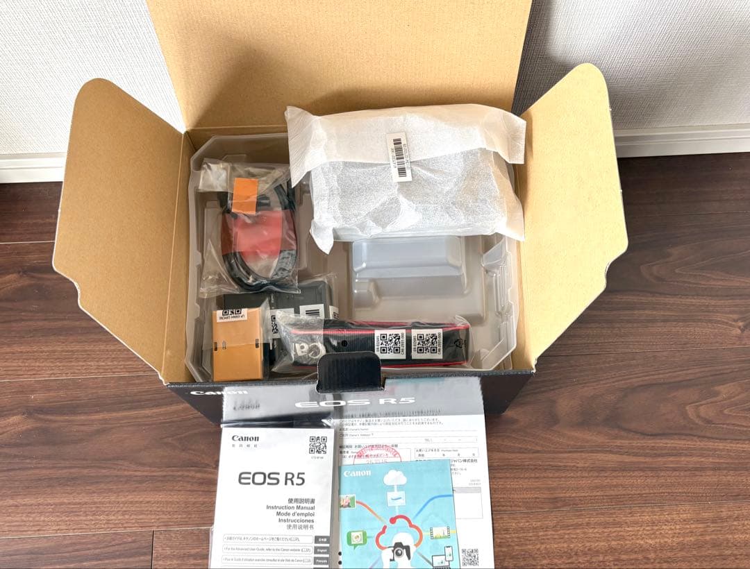 新品未使用 キャノン ミラーレス EOS R5 ボディ フルサイズ