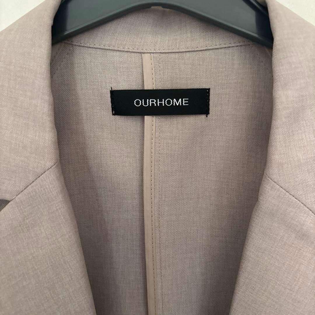 OUR シワになりにくい軽くて洗えるジャケット　グレイッシュベージュ