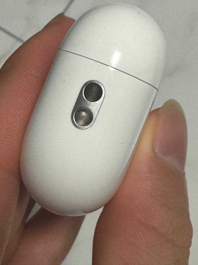 AirPods pro 第二世代　本体 ホワイト 充電ケース付き