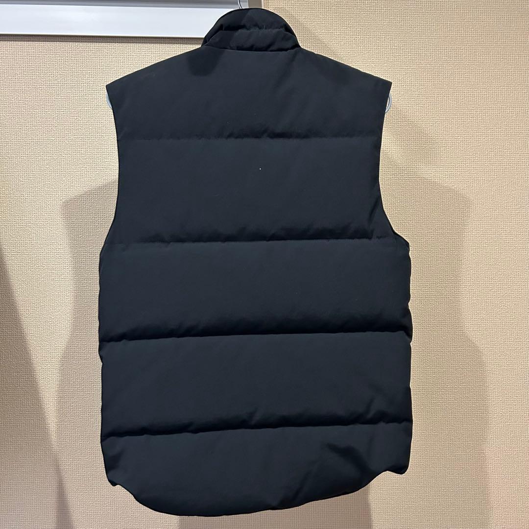  カナダグース　ダウンベスト M/Mサイズ　軽量防寒