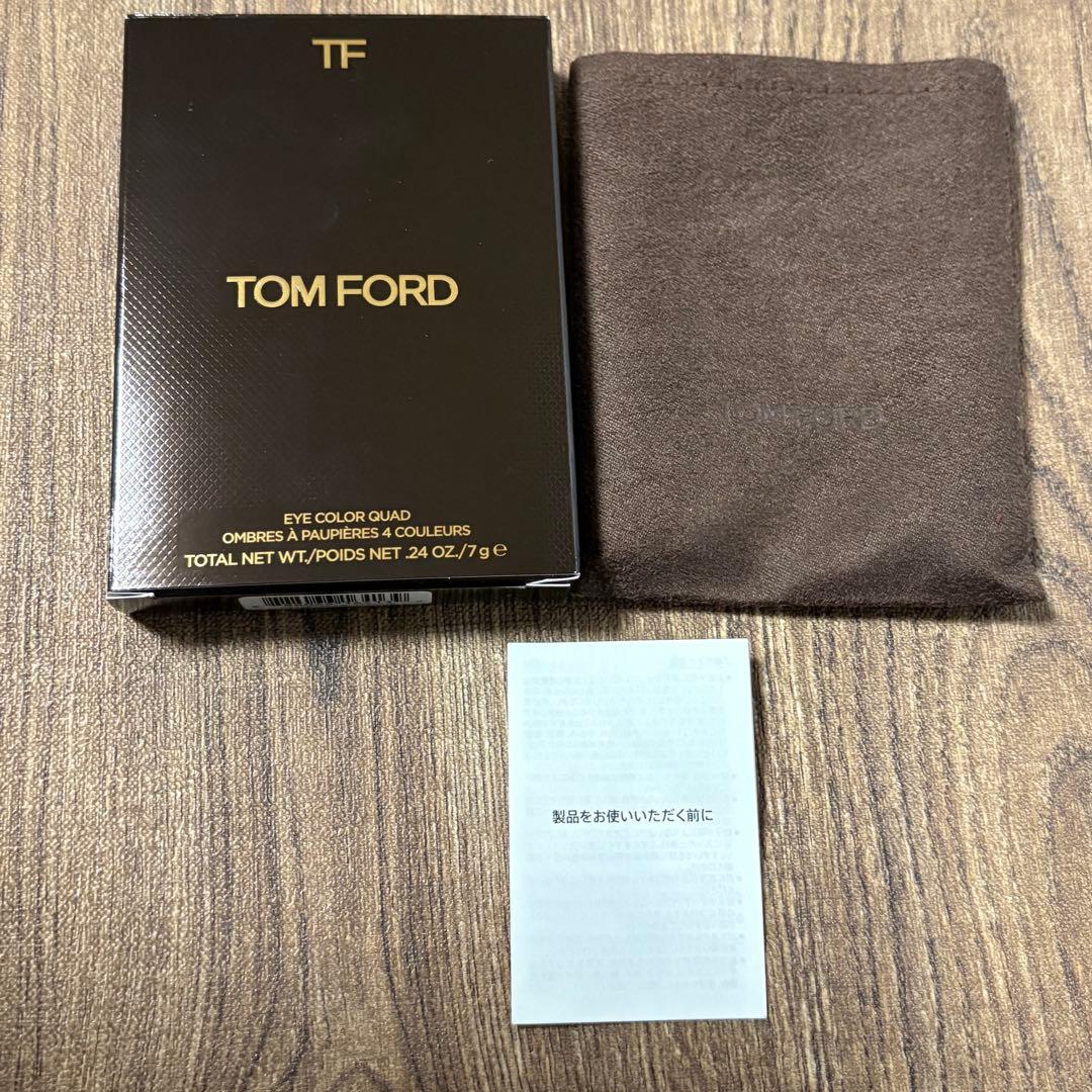 TOMFORD アイカラークォード　01S メタリックモーブ