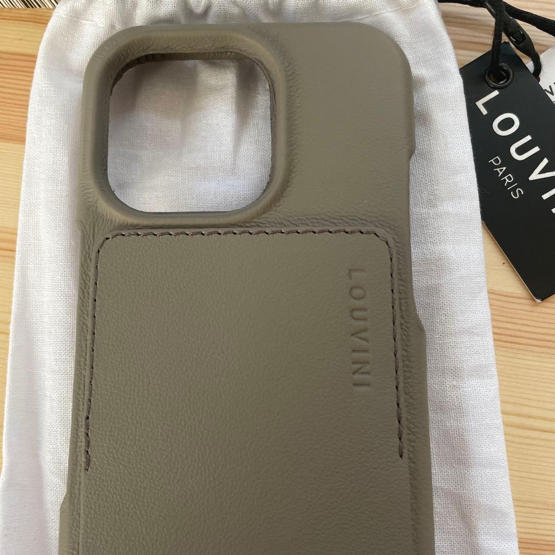 お値下げしました⭐︎LOUVINI IP 16 PRO ケース