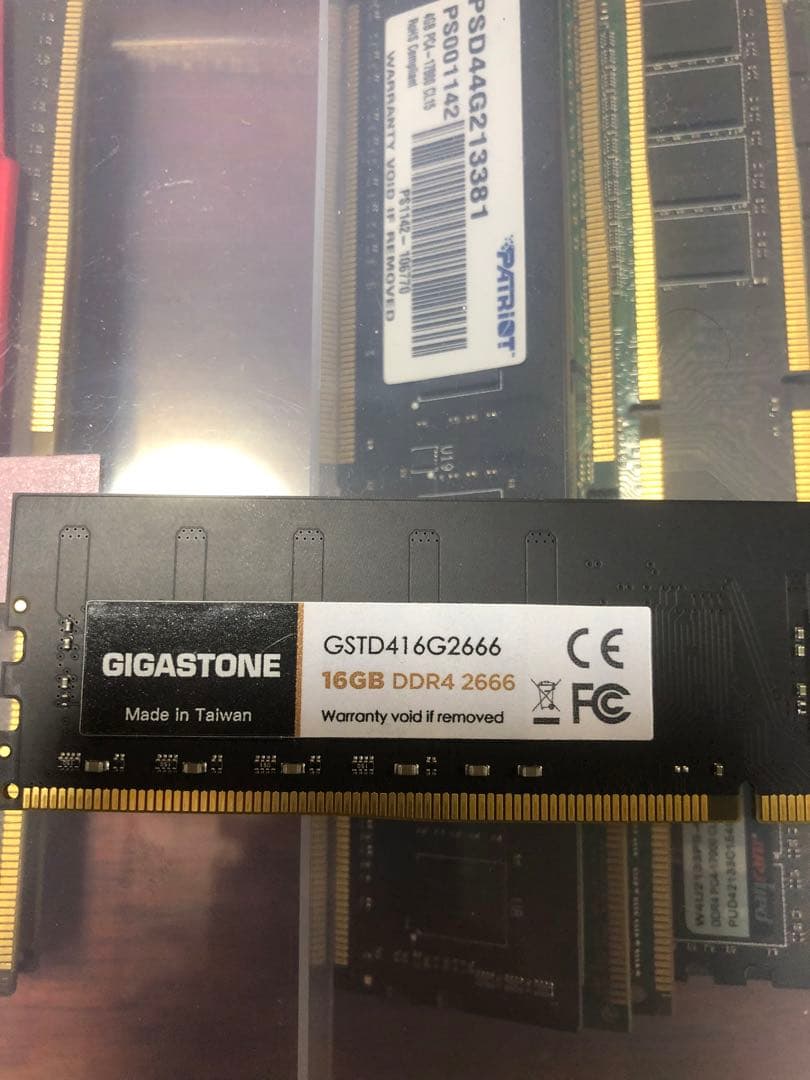 GIGASTONE 16GB DDR4 2666MHz メモリー
